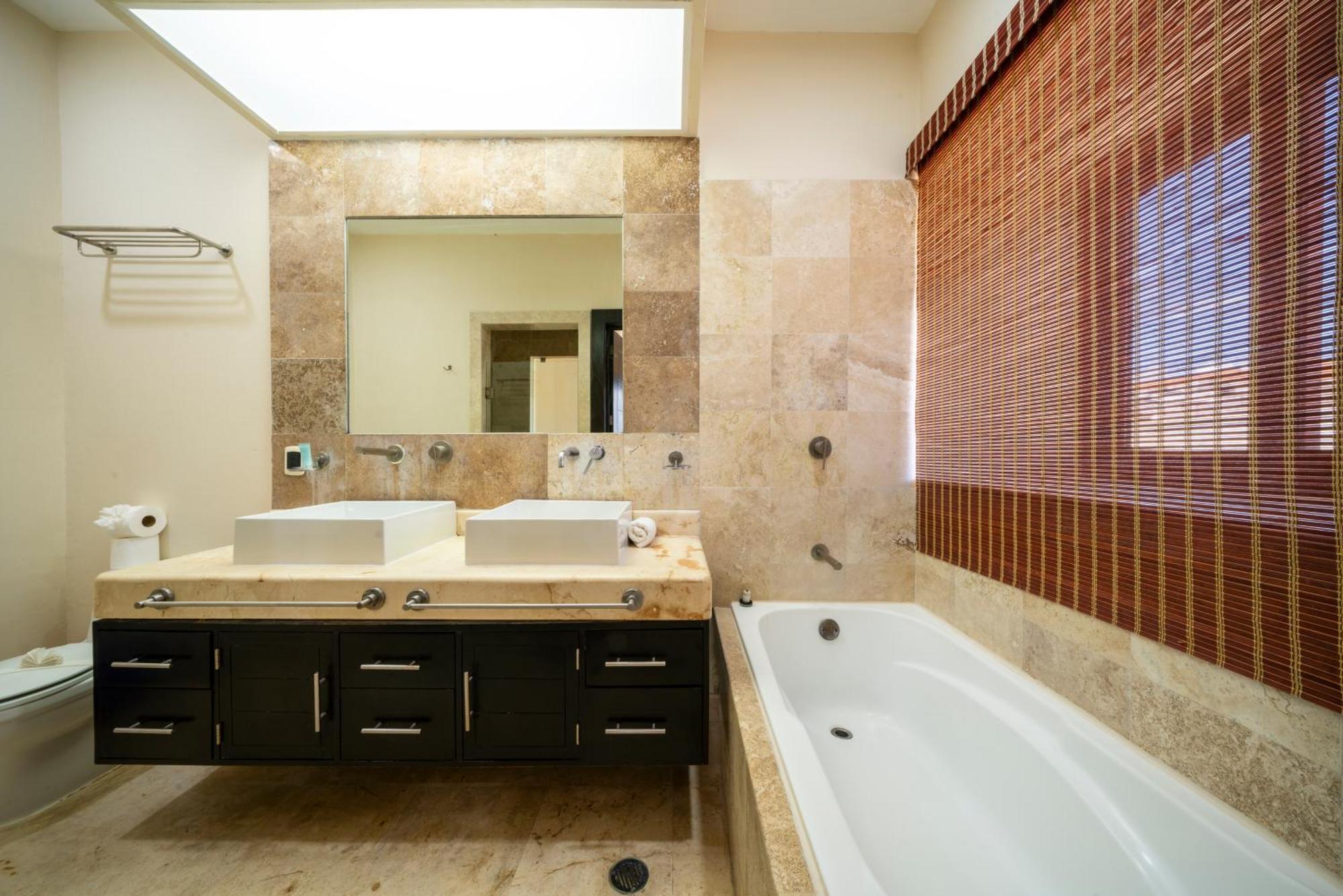 Beachfront 1 Bedroom Condo - El Faro, Surf 407 Playa del Carmen Zewnętrze zdjęcie
