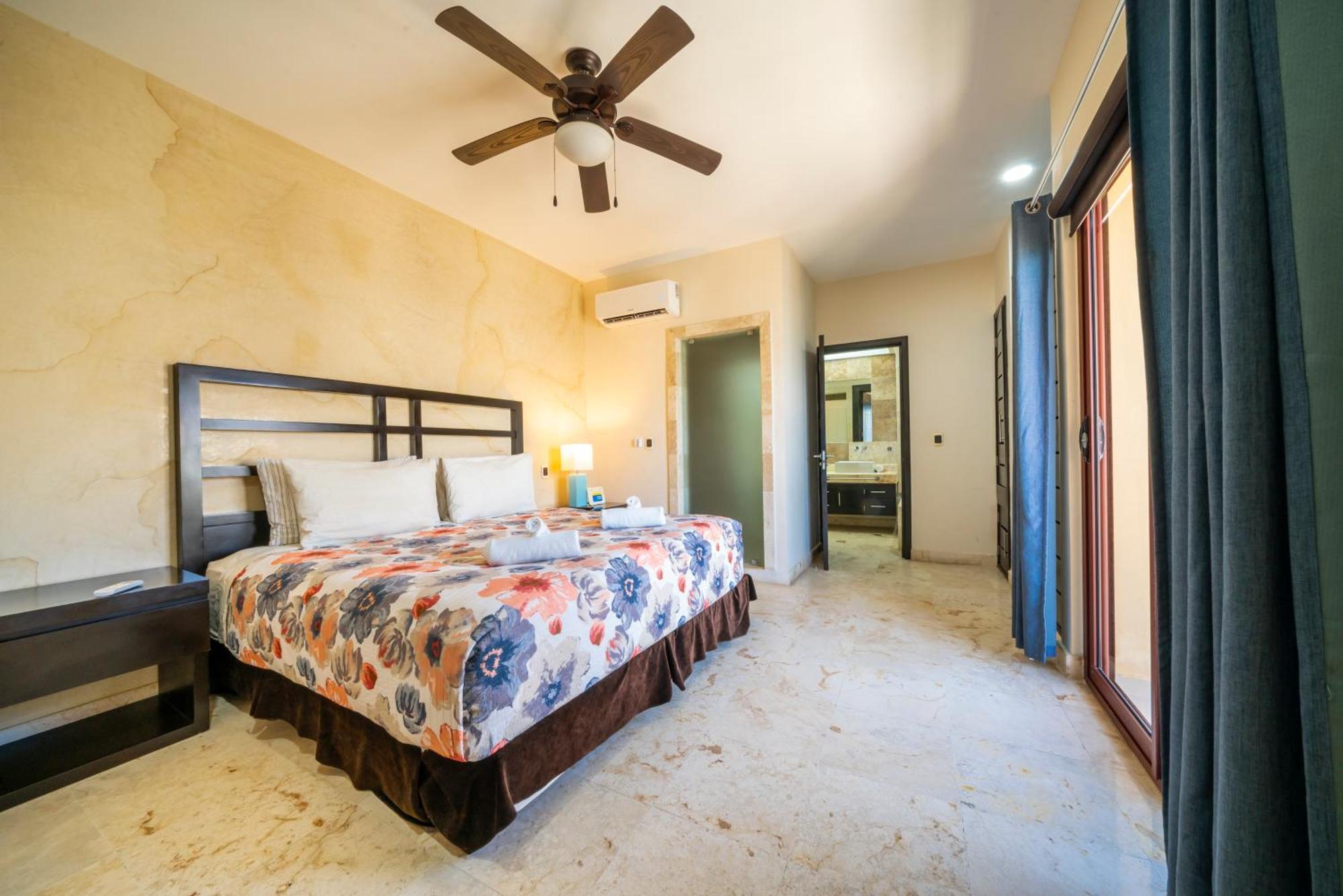 Beachfront 1 Bedroom Condo - El Faro, Surf 407 Playa del Carmen Zewnętrze zdjęcie